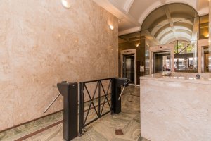 Salas/Conjuntos com 80m², 2 vagas, Auxiliadora em Porto Alegre