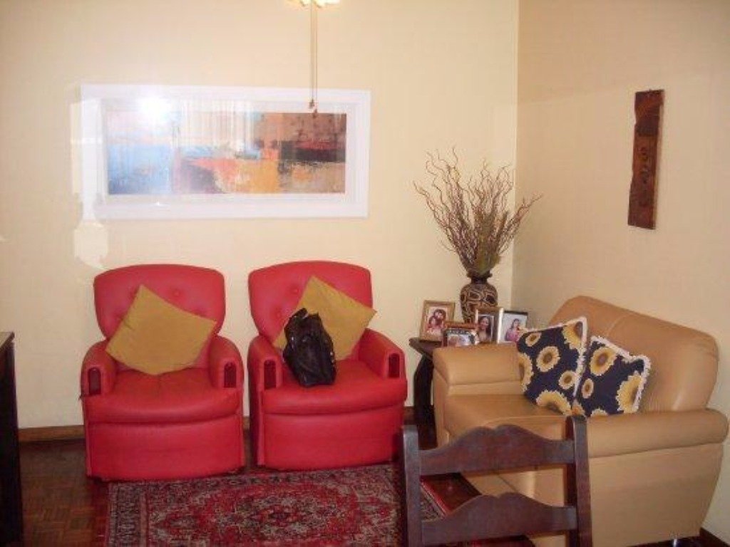 Apartamento com 90m², 3 dormitórios, São João em Porto Alegre