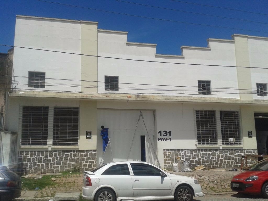 Depósito com 448m², Floresta em Porto Alegre