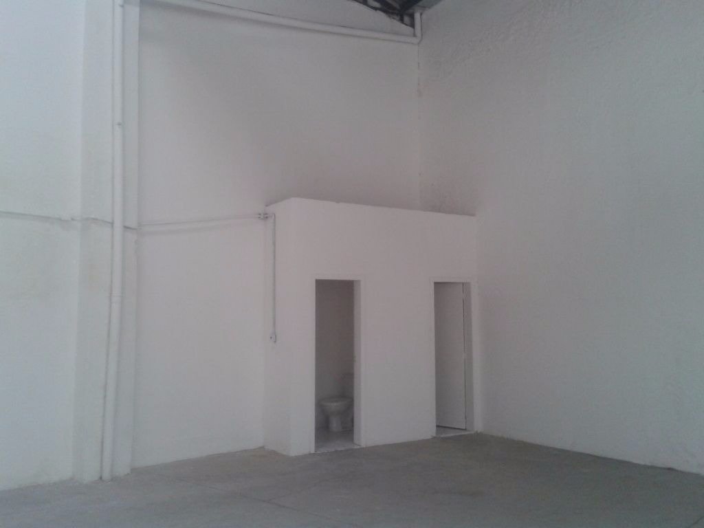 Depósito com 448m², Floresta em Porto Alegre