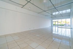 Loja com 184m², Jardim Botânico em Porto Alegre