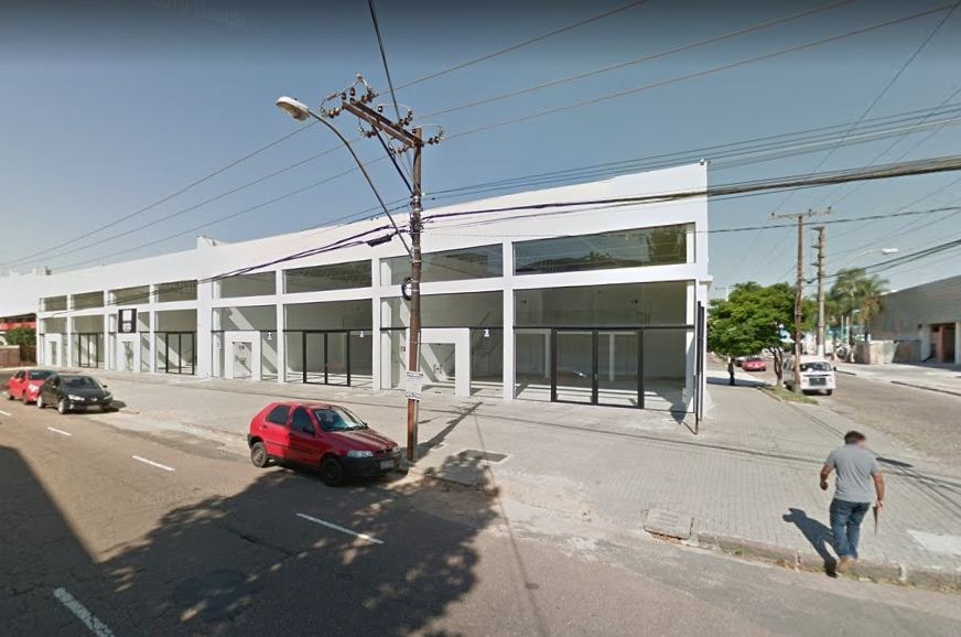 Depósito com 306m², Navegantes em Porto Alegre