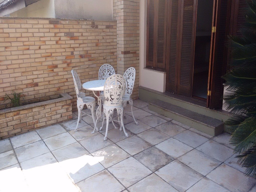 Casa com 400m², 4 dormitórios, 4 suítes, 3 vagas, Chácara Das Pedras em Porto Alegre