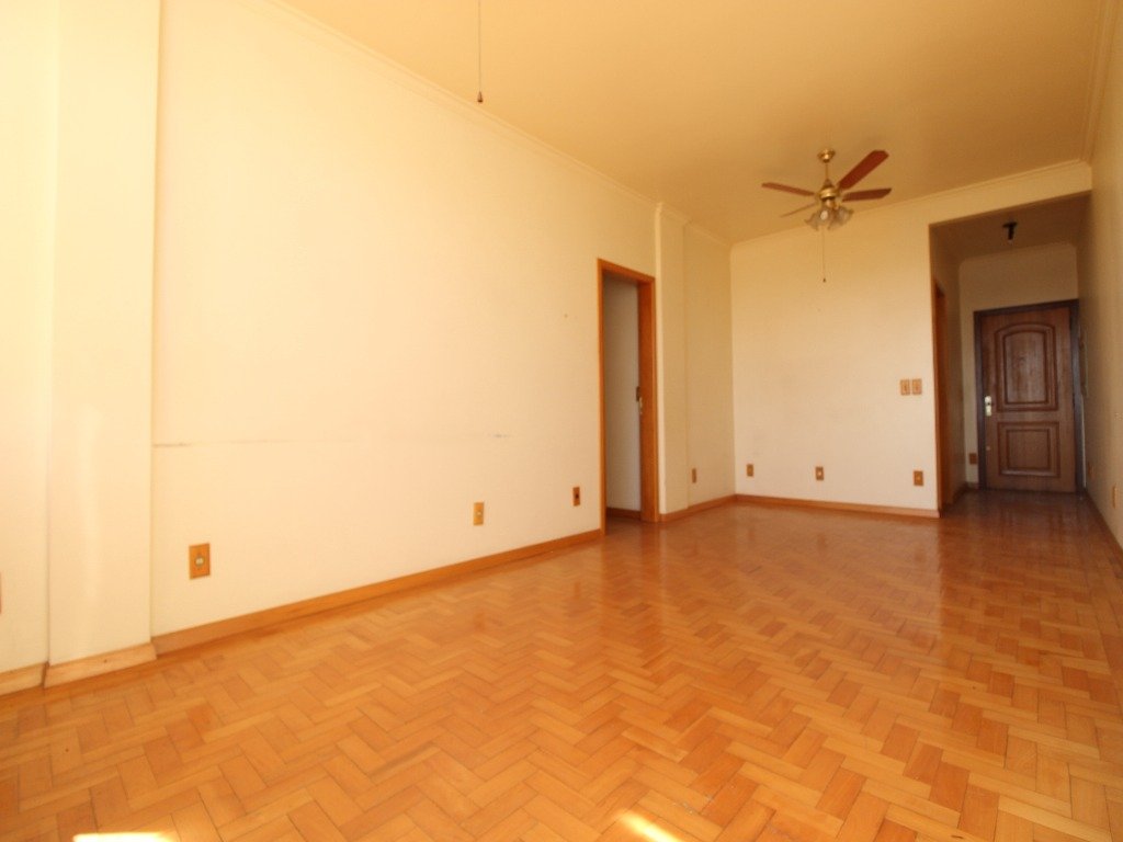 Apartamento com 109m², 3 dormitórios, 1 vaga, Floresta em Porto Alegre