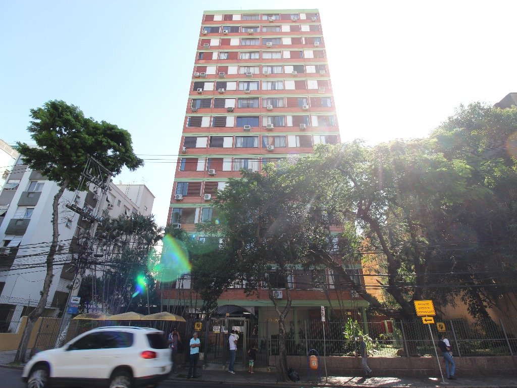 Apartamento com 109m², 3 dormitórios, 1 vaga, Floresta em Porto Alegre