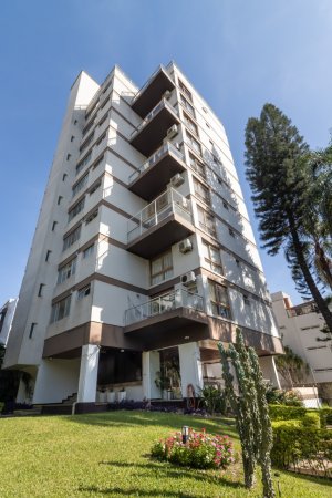 Apartamento com 136m², 3 dormitórios, 1 suíte, 2 vagas, Mont Serrat em Porto Alegre