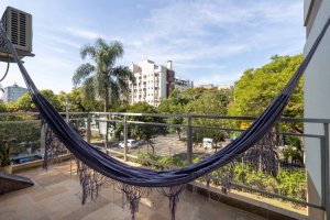 Apartamento com 136m², 3 dormitórios, 1 suíte, 2 vagas, Mont Serrat em Porto Alegre