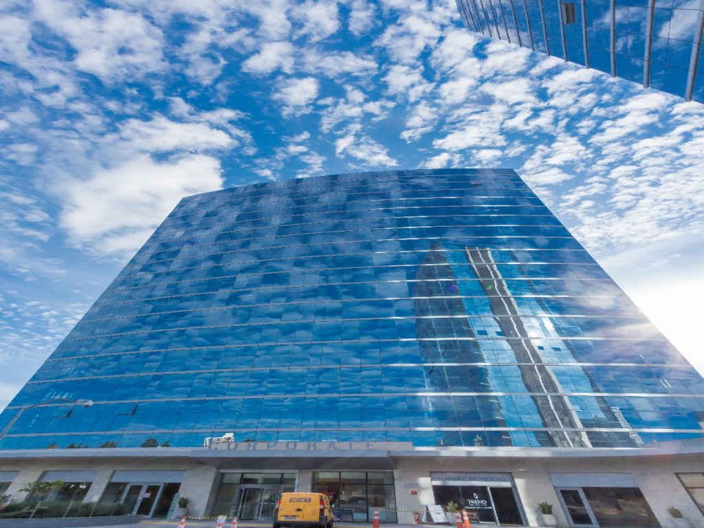 Salas/Conjuntos com 48m², 1 vaga, Petrópolis em Porto Alegre