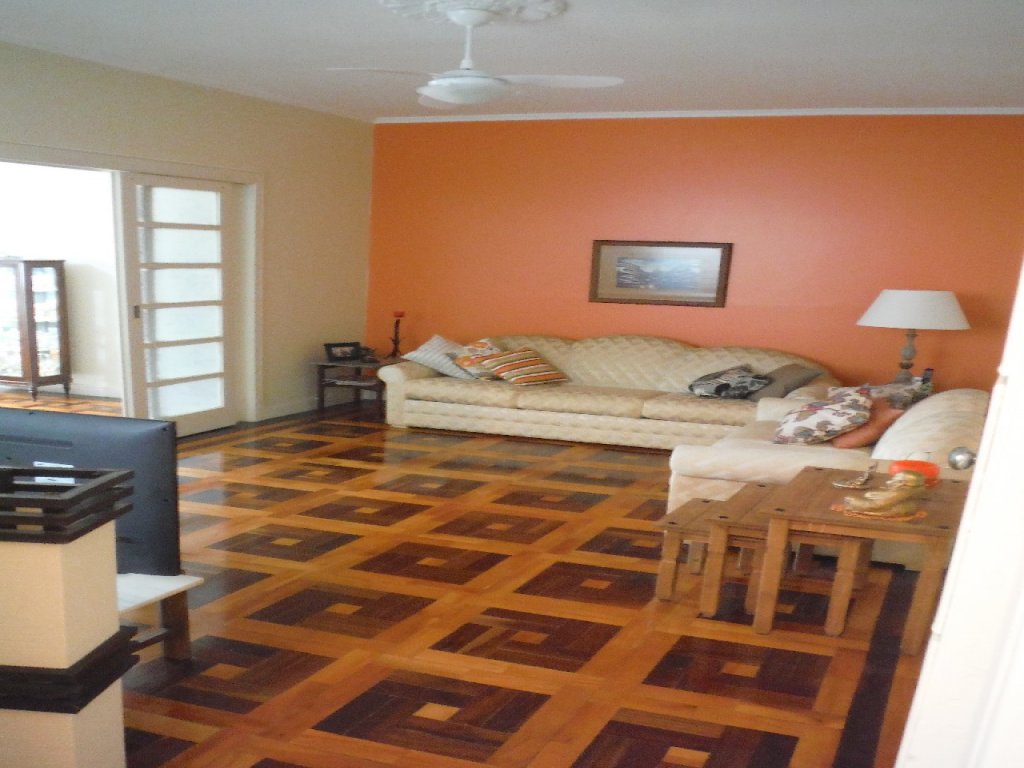 Apartamento com 123m², 3 dormitórios, 1 suíte, Independência em Porto Alegre