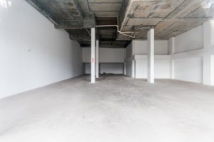 Loja com 240m², Chácara Das Pedras em Porto Alegre