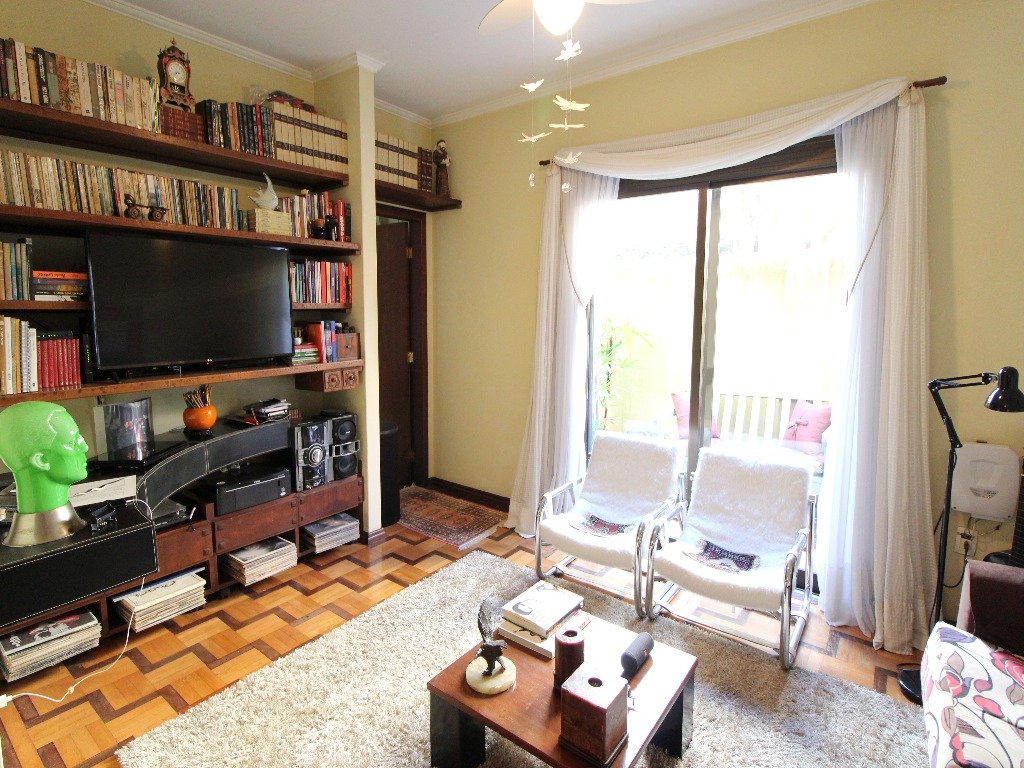 Apartamento com 69m², 2 dormitórios, Petrópolis em Porto Alegre