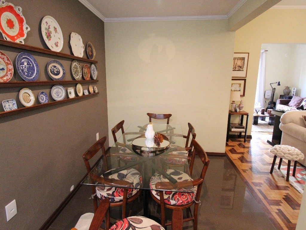 Apartamento com 69m², 2 dormitórios, Petrópolis em Porto Alegre