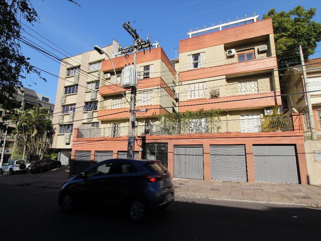 Apartamento com 69m², 2 dormitórios, Petrópolis em Porto Alegre