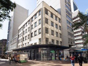 Prédio Comercial com 1000m², Centro Histórico em Porto Alegre