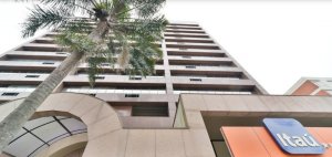 Salas/Conjuntos com 380m², 7 vagas, Auxiliadora em Porto Alegre