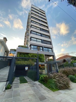 Apartamento com 122m², 3 dormitórios, 1 suíte, 3 vagas, Rio Branco em Porto Alegre