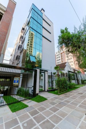 Apartamento com 83m², 2 dormitórios, 2 suítes, 2 vagas, Petrópolis em Porto Alegre