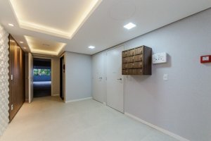Apartamento com 83m², 2 dormitórios, 2 suítes, 2 vagas, Petrópolis em Porto Alegre