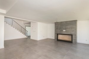 Casa em Condomínio com 685m², 3 dormitórios, 3 suítes, 3 vagas, Tristeza em Porto Alegre