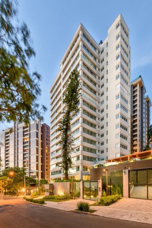Apartamento com 257m², 4 dormitórios, 4 suítes, 4 vagas, Bela Vista em Porto Alegre