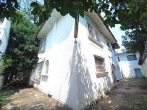 Casa comercial com 441m², 10 vagas, Moinhos De Vento em Porto Alegre