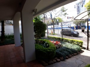 Apartamento com 47m², 1 dormitório, 1 vaga, São João em Porto Alegre