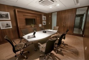 Salas/Conjuntos com 175m², 5 vagas, Jardim Botânico em Porto Alegre