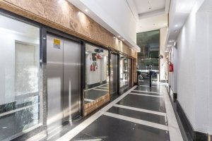 Salas/Conjuntos com 170m², 2 vagas, Centro Histórico em Porto Alegre