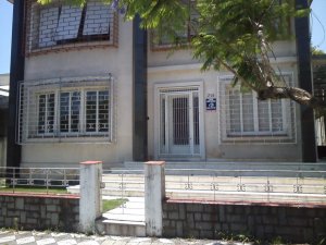 Casa com 465m², 6 dormitórios, 2 vagas, Higienópolis em Porto Alegre