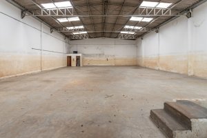 Depósito com 372m², Floresta em Porto Alegre