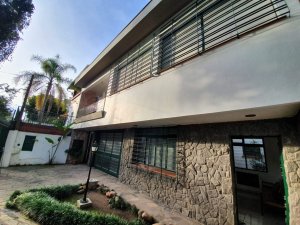 Casa com 260m², 4 dormitórios, 1 suíte, 4 vagas, São João em Porto Alegre