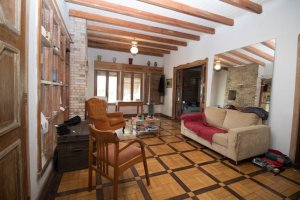 Casa com 157m², 2 dormitórios, 3 vagas, Rio Branco em Porto Alegre