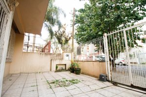 Casa com 163m², 3 dormitórios, 1 vaga, Petrópolis em Porto Alegre