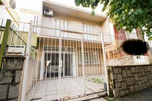 Casa com 163m², 3 dormitórios, 1 vaga, Petrópolis em Porto Alegre