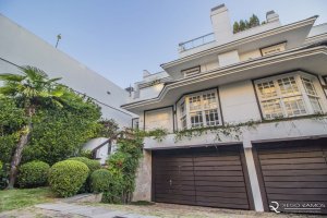 Casa em Condomínio com 600m², 3 dormitórios, 3 suítes, 4 vagas, Boa Vista em Porto Alegre