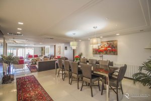 Casa em Condomínio com 600m², 3 dormitórios, 3 suítes, 4 vagas, Boa Vista em Porto Alegre