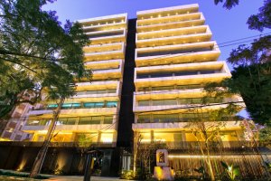 Apartamento com 387m², 3 dormitórios, 3 suítes, 4 vagas, Moinhos de Vento em Porto Alegre