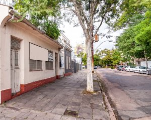 Prédio Comercial com 1500m², Floresta em Porto Alegre