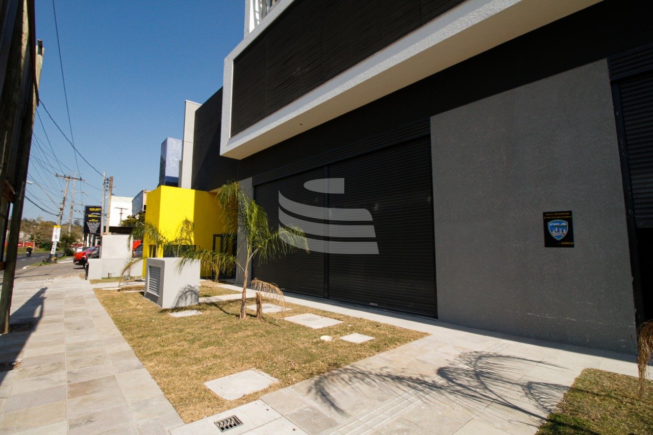 Loja com 215m², 1 vaga, Jardim Botânico em Porto Alegre