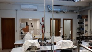 Prédio Comercial com 414m², 2 vagas, Floresta em Porto Alegre