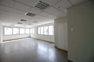 Salas/Conjuntos com 62m², 1 vaga, Floresta em Porto Alegre