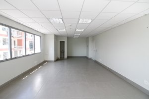 Salas/Conjuntos com 62m², 1 vaga, Floresta em Porto Alegre