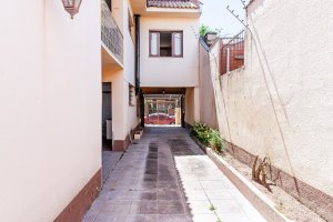 Casa com 396m², 6 dormitórios, 2 suítes, 6 vagas, Jardim Botânico em Porto Alegre