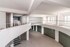 Loja com 320m², São João em Porto Alegre