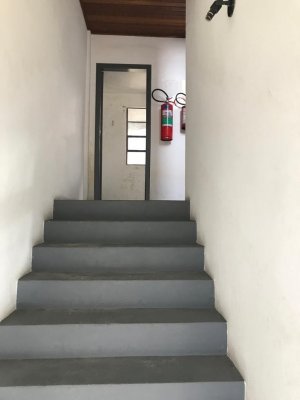 Depósito com 406m², Sarandi em Porto Alegre