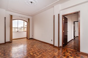 Apartamento com 70m², 2 dormitórios, Centro Histórico em Porto Alegre