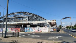 Prédio Comercial com 1562m², Navegantes em Porto Alegre