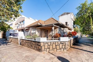 Casa com 162m², 2 dormitórios, 3 vagas, São João em Porto Alegre