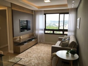 Apartamento com 62m², 2 dormitórios, 1 suíte, 1 vaga, Jardim Botânico em Porto Alegre