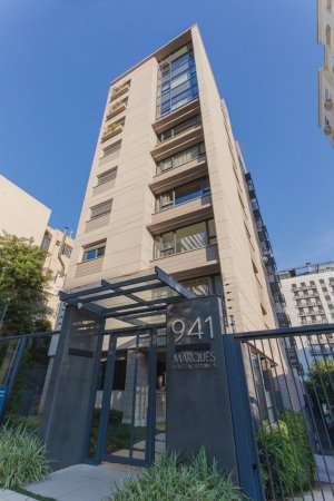 Apartamento com 77m², 2 dormitórios, 1 suíte, 1 vaga, Moinhos de Vento em Porto Alegre